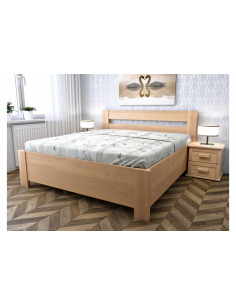 Buková posteľ Sandra s úložným priestorom